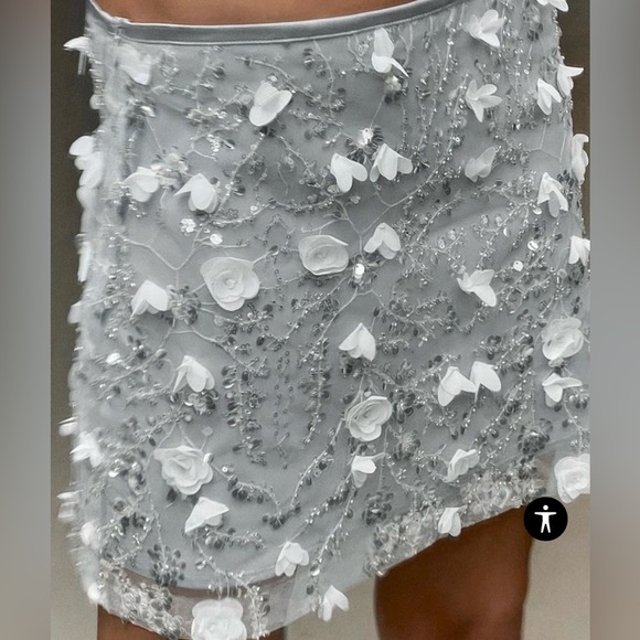 New with tags, ZARA Skirt with sequin appliqué and structured flowers. - Picture 2 of 9